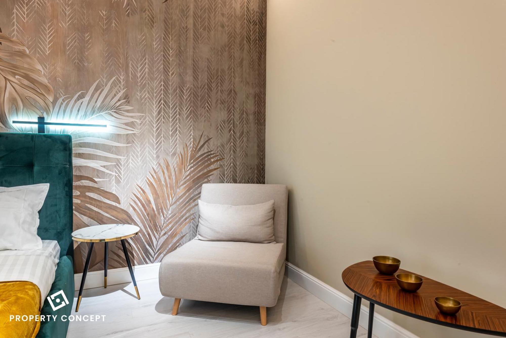 Plaza 79 Apartment *